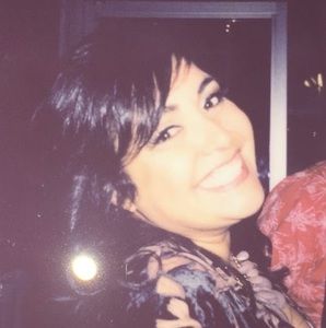 Meet your Posher, Lorrie